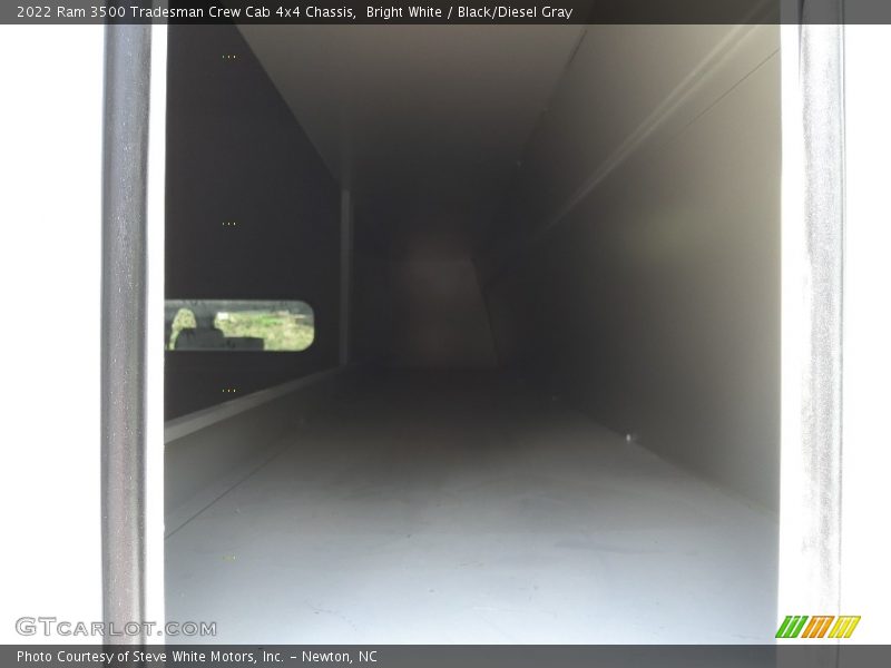 Bright White / Black/Diesel Gray 2022 Ram 3500 Tradesman Crew Cab 4x4 Chassis
