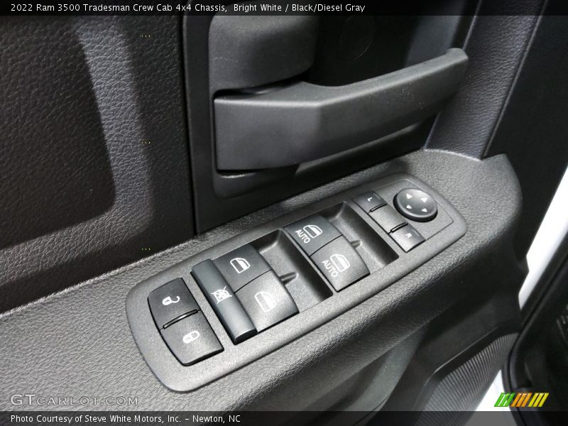 Bright White / Black/Diesel Gray 2022 Ram 3500 Tradesman Crew Cab 4x4 Chassis