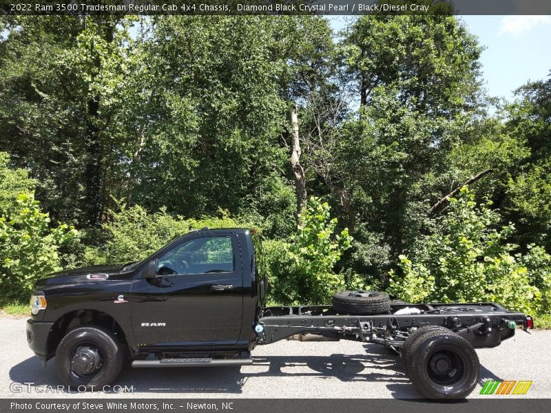  2022 3500 Tradesman Regular Cab 4x4 Chassis Diamond Black Crystal Pearl