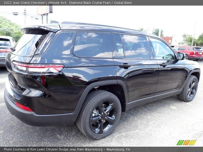 Diamond Black Crystal Pearl / Global Black 2022 Jeep Grand Cherokee L Altitude 4x4