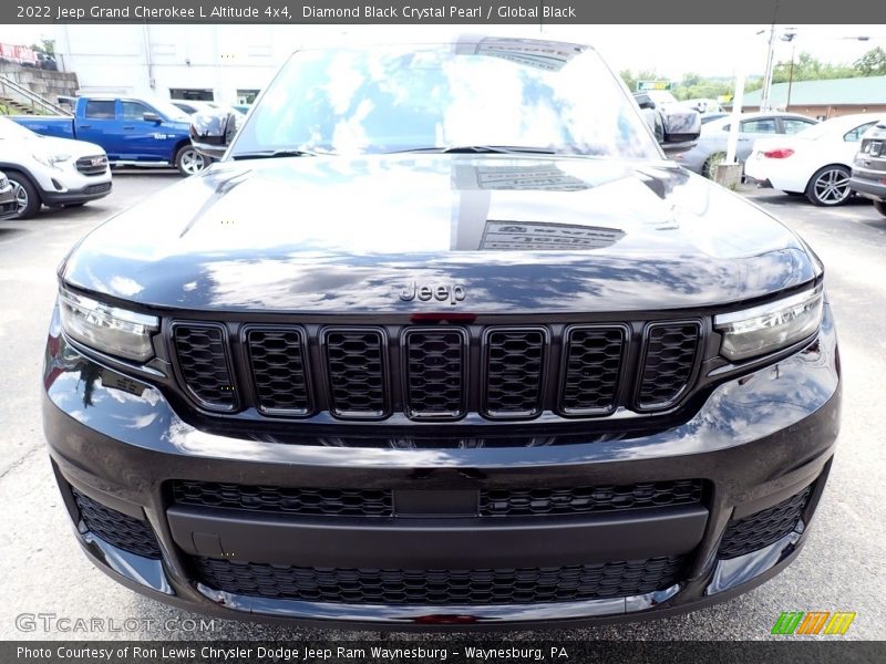 Diamond Black Crystal Pearl / Global Black 2022 Jeep Grand Cherokee L Altitude 4x4