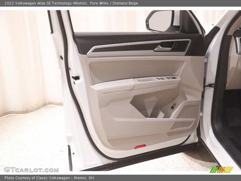 Door Panel of 2022 Atlas SE Technology 4Motion
