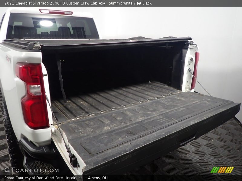 Summit White / Jet Black 2021 Chevrolet Silverado 2500HD Custom Crew Cab 4x4