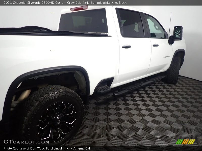 Summit White / Jet Black 2021 Chevrolet Silverado 2500HD Custom Crew Cab 4x4