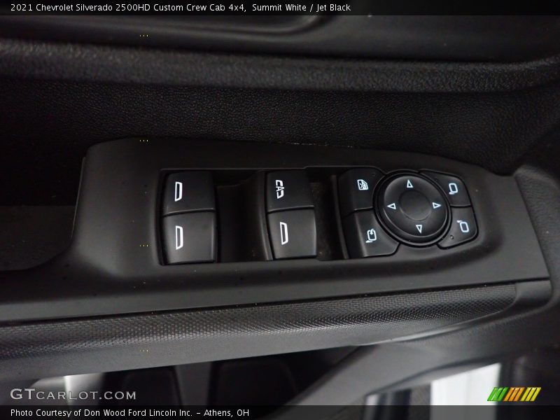 Summit White / Jet Black 2021 Chevrolet Silverado 2500HD Custom Crew Cab 4x4