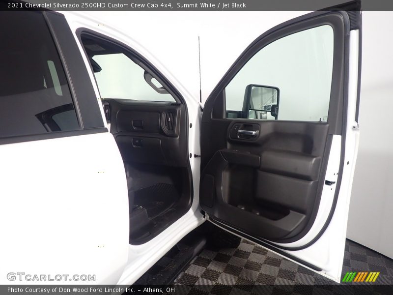 Summit White / Jet Black 2021 Chevrolet Silverado 2500HD Custom Crew Cab 4x4