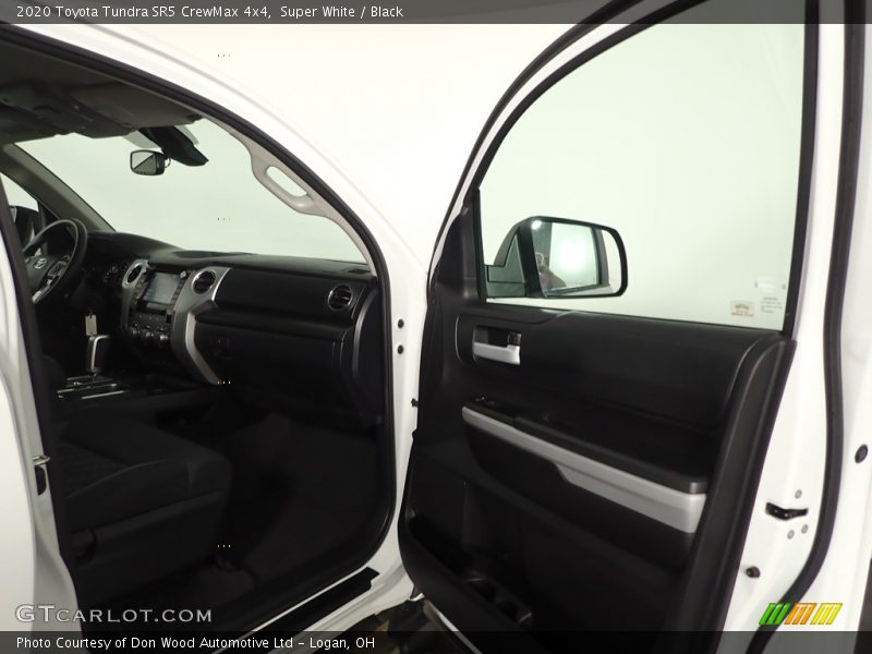 Super White / Black 2020 Toyota Tundra SR5 CrewMax 4x4