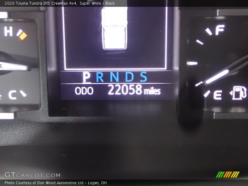 Super White / Black 2020 Toyota Tundra SR5 CrewMax 4x4