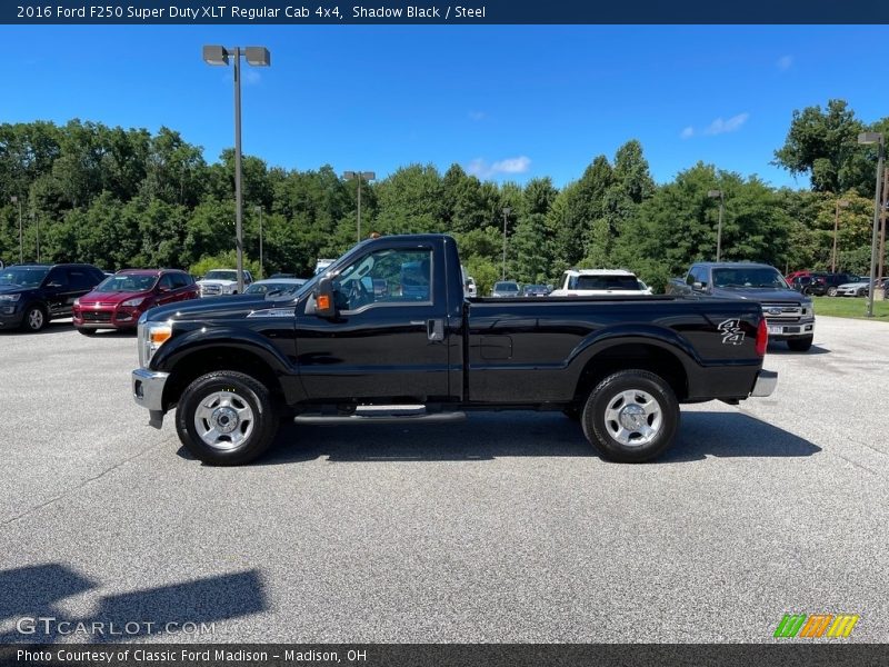  2016 F250 Super Duty XLT Regular Cab 4x4 Shadow Black