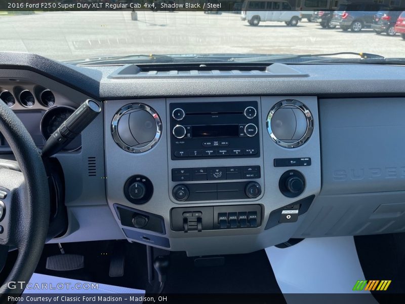 Controls of 2016 F250 Super Duty XLT Regular Cab 4x4