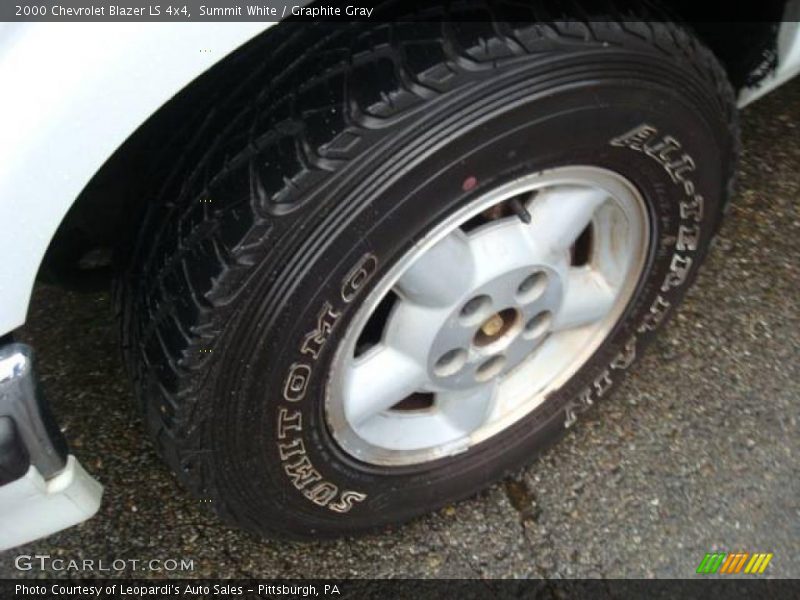 Summit White / Graphite Gray 2000 Chevrolet Blazer LS 4x4