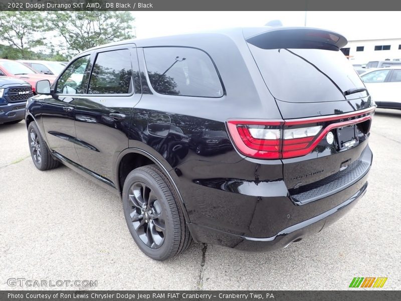 DB Black / Black 2022 Dodge Durango SXT AWD
