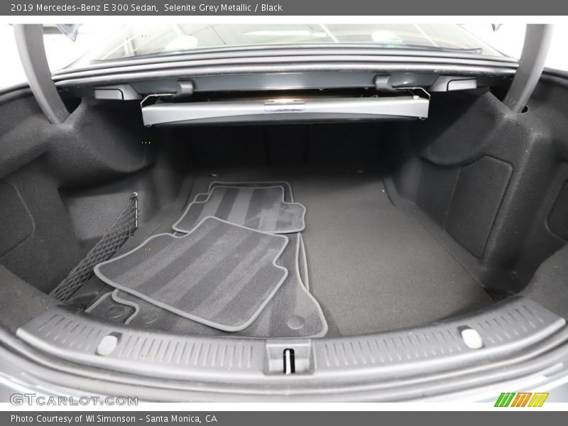 Selenite Grey Metallic / Black 2019 Mercedes-Benz E 300 Sedan