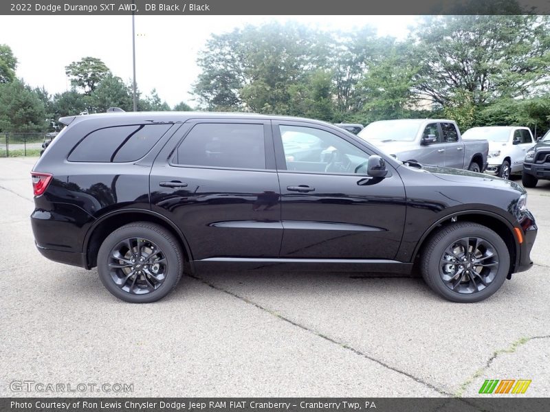 DB Black / Black 2022 Dodge Durango SXT AWD