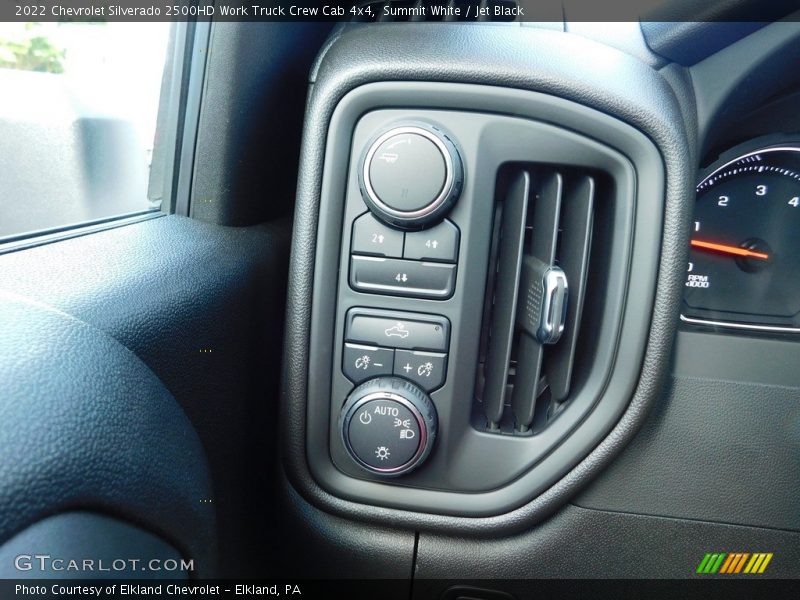 Summit White / Jet Black 2022 Chevrolet Silverado 2500HD Work Truck Crew Cab 4x4