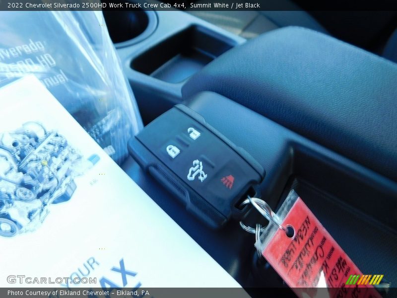 Summit White / Jet Black 2022 Chevrolet Silverado 2500HD Work Truck Crew Cab 4x4