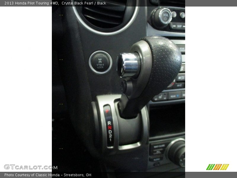 Crystal Black Pearl / Black 2013 Honda Pilot Touring 4WD