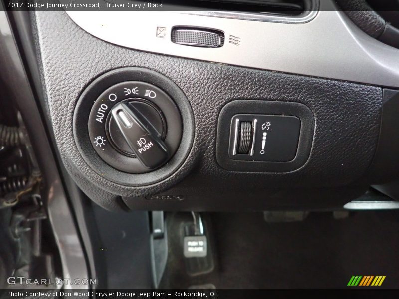 Bruiser Grey / Black 2017 Dodge Journey Crossroad