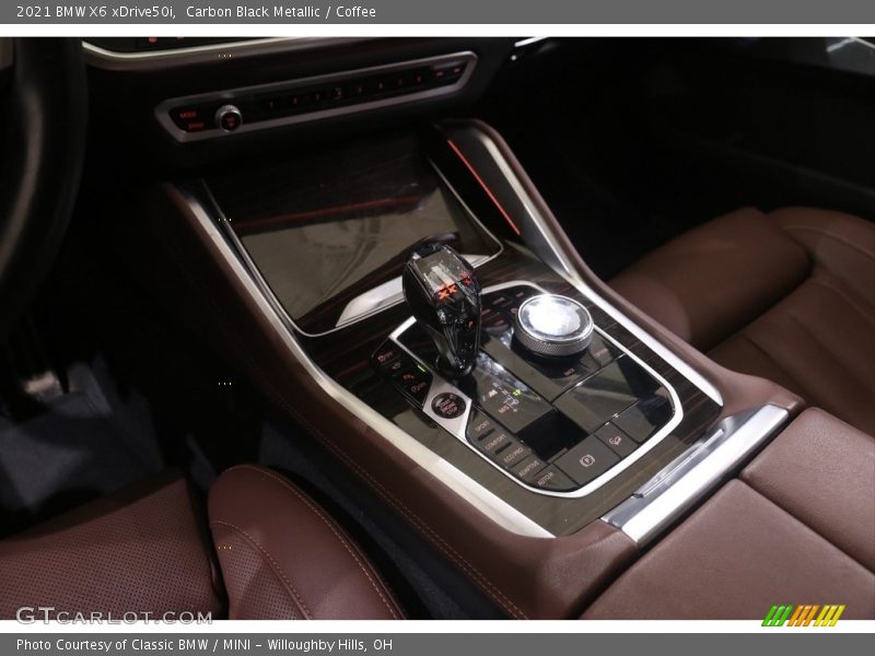 Controls of 2021 X6 xDrive50i