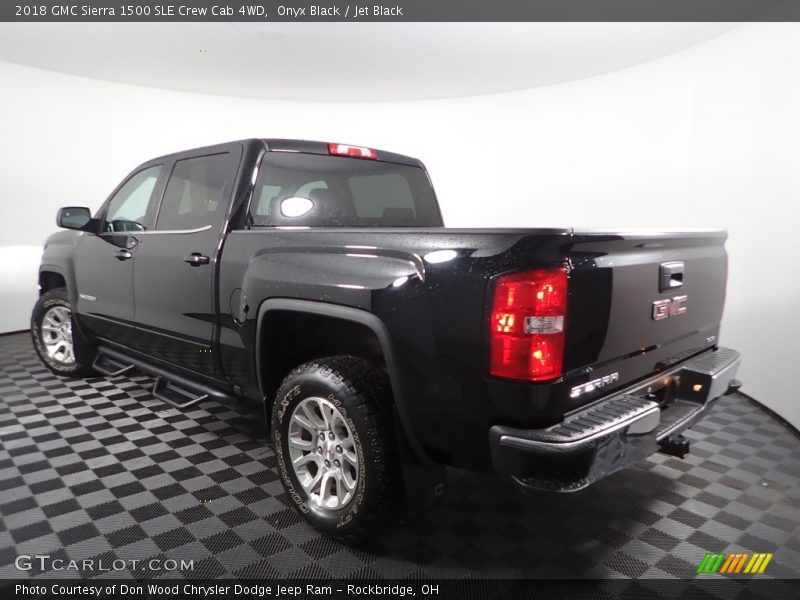 Onyx Black / Jet Black 2018 GMC Sierra 1500 SLE Crew Cab 4WD