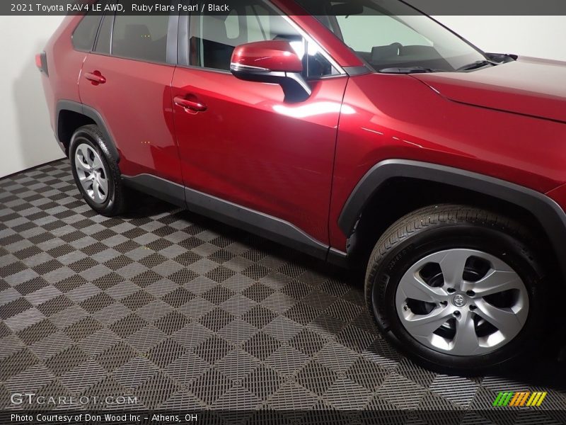 Ruby Flare Pearl / Black 2021 Toyota RAV4 LE AWD