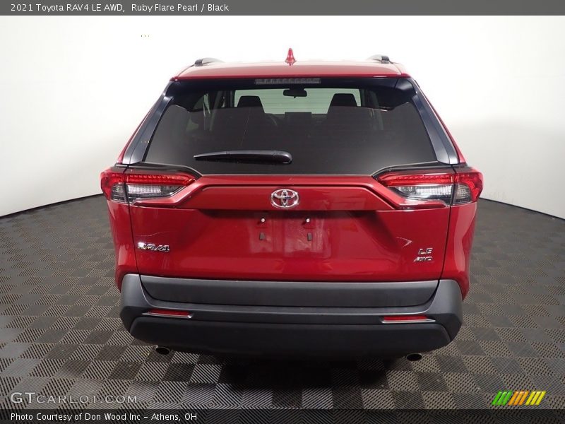 Ruby Flare Pearl / Black 2021 Toyota RAV4 LE AWD