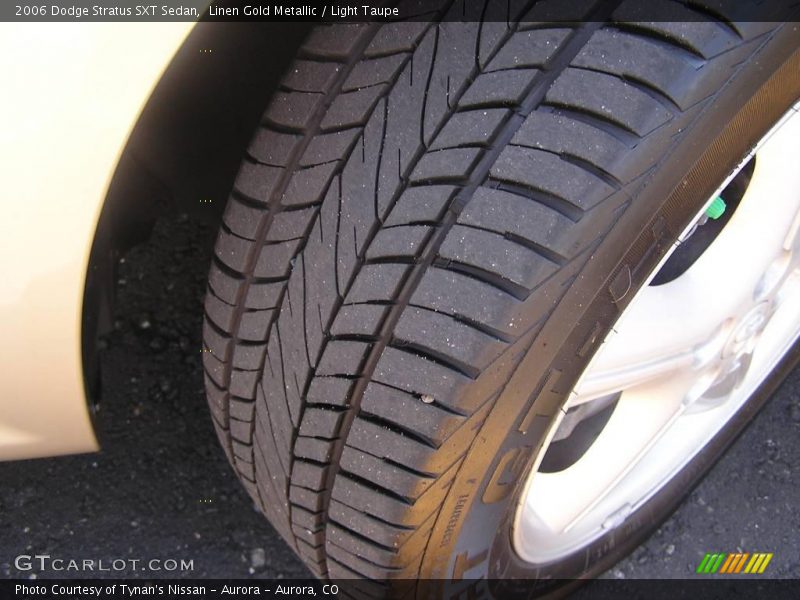 Linen Gold Metallic / Light Taupe 2006 Dodge Stratus SXT Sedan