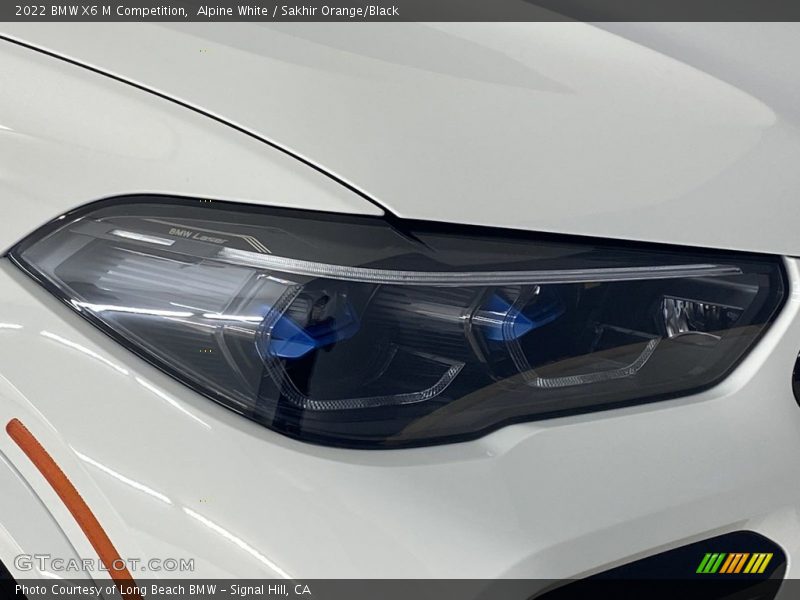 Alpine White / Sakhir Orange/Black 2022 BMW X6 M Competition