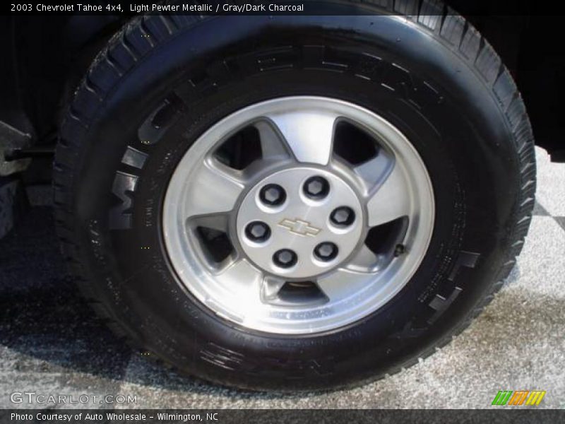Light Pewter Metallic / Gray/Dark Charcoal 2003 Chevrolet Tahoe 4x4
