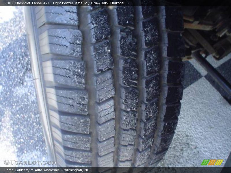 Light Pewter Metallic / Gray/Dark Charcoal 2003 Chevrolet Tahoe 4x4