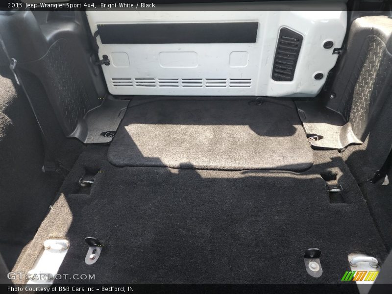 Bright White / Black 2015 Jeep Wrangler Sport 4x4