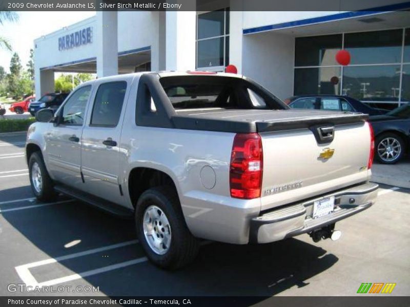 Silver Birch Metallic / Ebony 2009 Chevrolet Avalanche LS