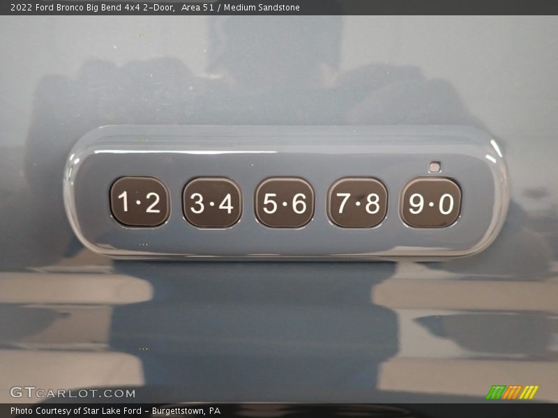 Area 51 / Medium Sandstone 2022 Ford Bronco Big Bend 4x4 2-Door