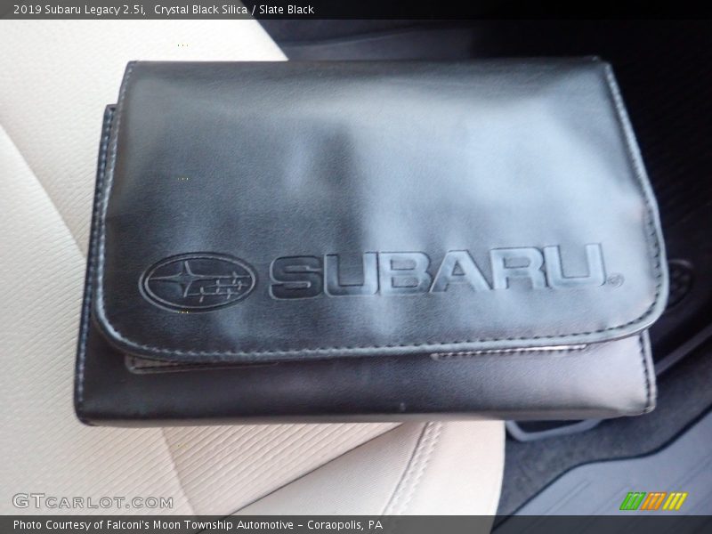 Crystal Black Silica / Slate Black 2019 Subaru Legacy 2.5i
