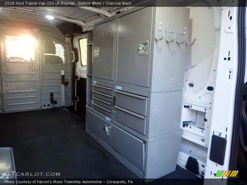 Oxford White / Charcoal Black 2018 Ford Transit Van 150 LR Regular