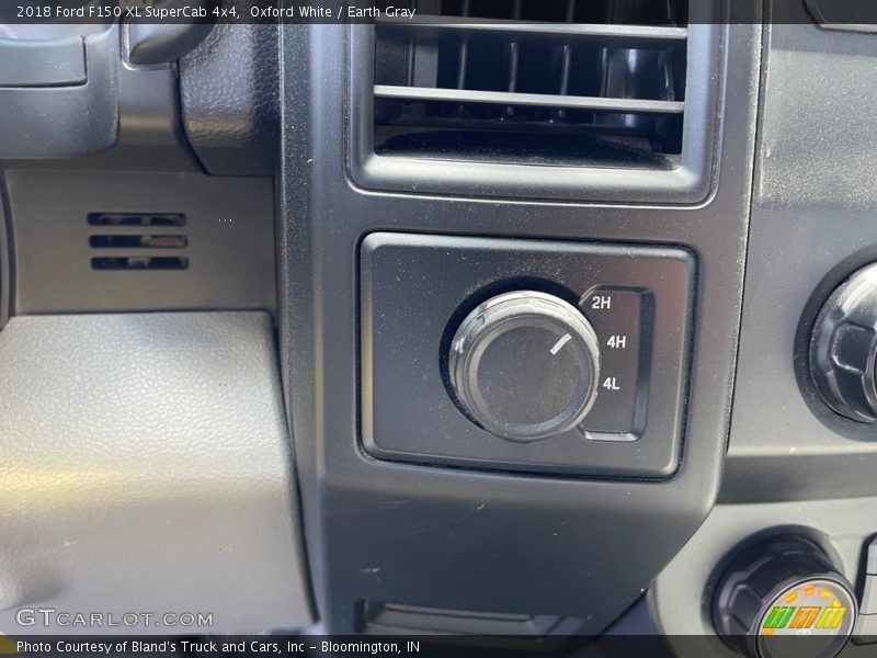 Oxford White / Earth Gray 2018 Ford F150 XL SuperCab 4x4