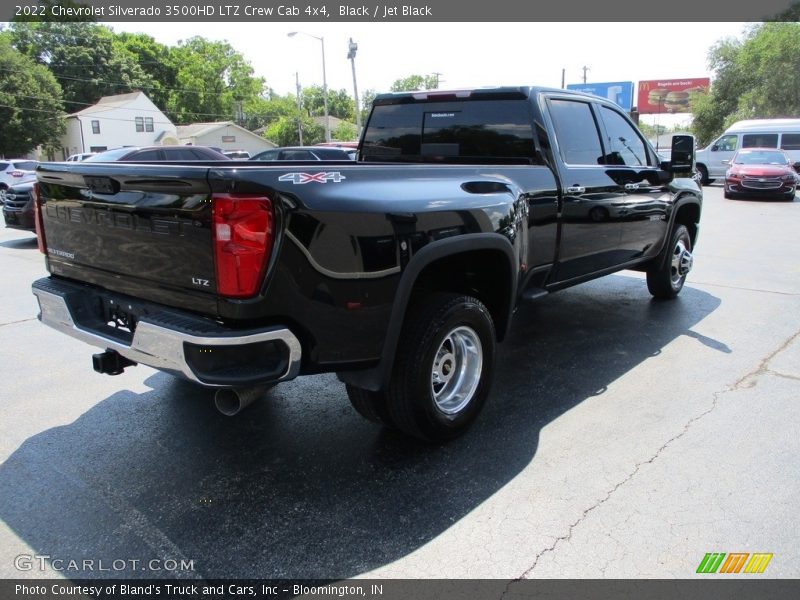 Black / Jet Black 2022 Chevrolet Silverado 3500HD LTZ Crew Cab 4x4