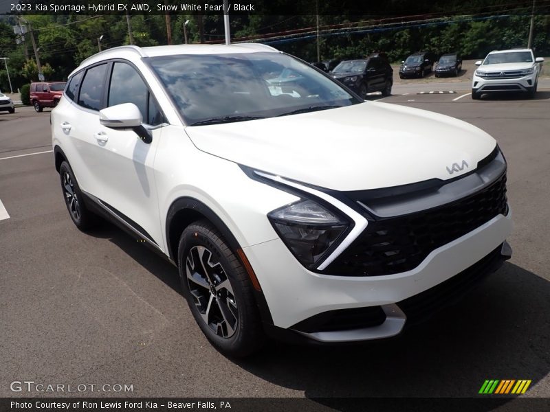 Front 3/4 View of 2023 Sportage Hybrid EX AWD