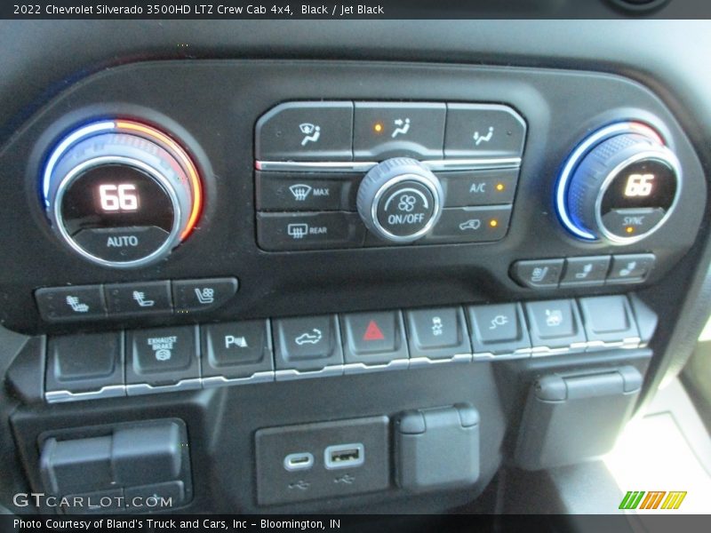 Black / Jet Black 2022 Chevrolet Silverado 3500HD LTZ Crew Cab 4x4