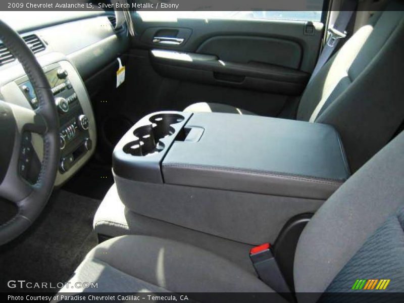 Silver Birch Metallic / Ebony 2009 Chevrolet Avalanche LS