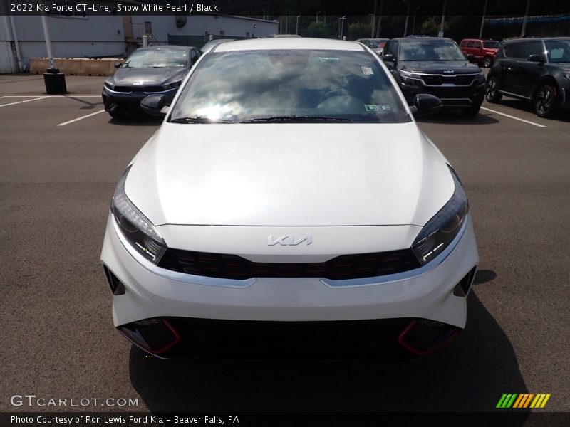 Snow White Pearl / Black 2022 Kia Forte GT-Line