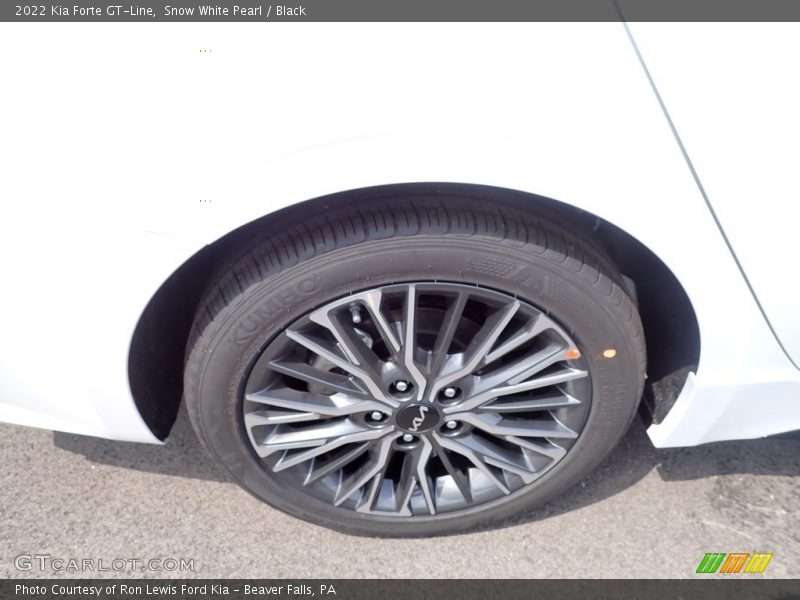 Snow White Pearl / Black 2022 Kia Forte GT-Line