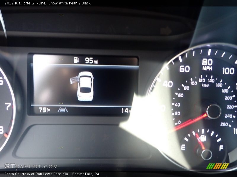 Snow White Pearl / Black 2022 Kia Forte GT-Line