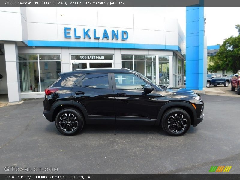 Mosaic Black Metallic / Jet Black 2023 Chevrolet TrailBlazer LT AWD