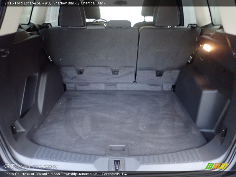 Shadow Black / Charcoal Black 2016 Ford Escape SE 4WD