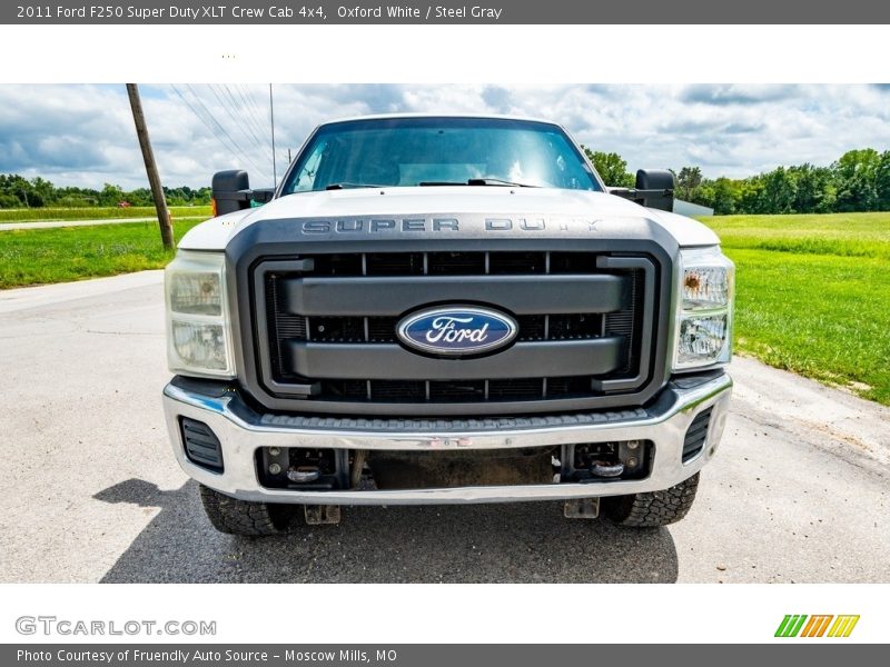 Oxford White / Steel Gray 2011 Ford F250 Super Duty XLT Crew Cab 4x4
