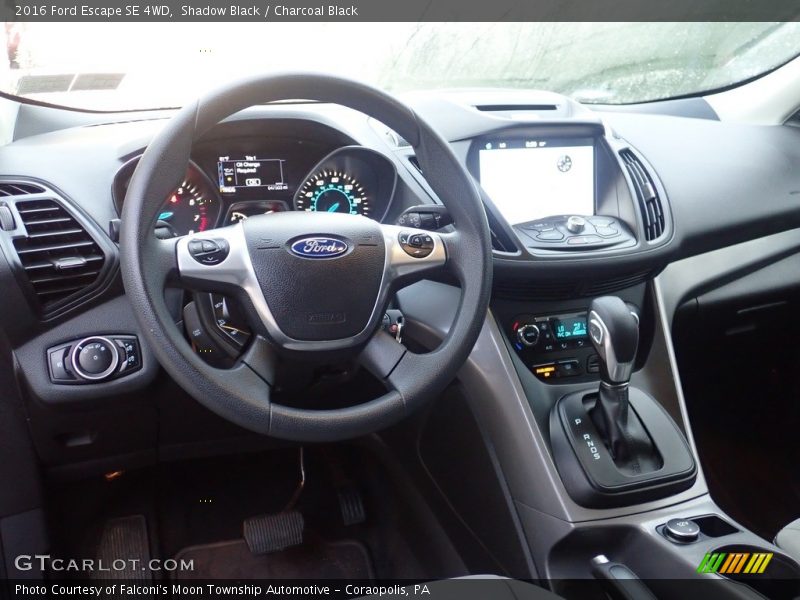 Shadow Black / Charcoal Black 2016 Ford Escape SE 4WD