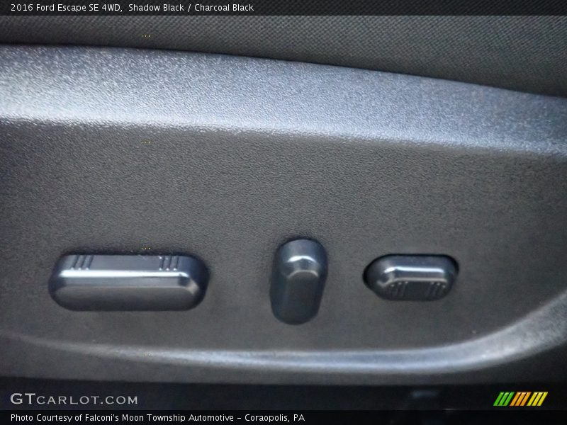 Shadow Black / Charcoal Black 2016 Ford Escape SE 4WD