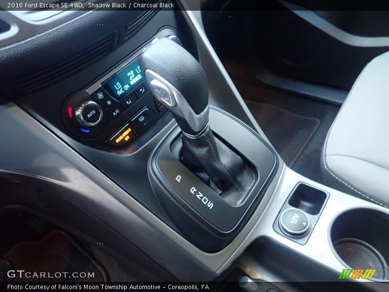 Shadow Black / Charcoal Black 2016 Ford Escape SE 4WD
