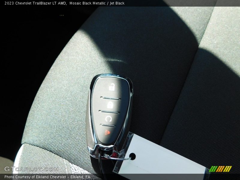 Mosaic Black Metallic / Jet Black 2023 Chevrolet TrailBlazer LT AWD